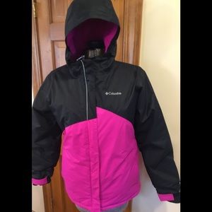 Gorgeous Columbia girls XL pink coat w/ adjust sizg.   Hardly worn Excell. cond.